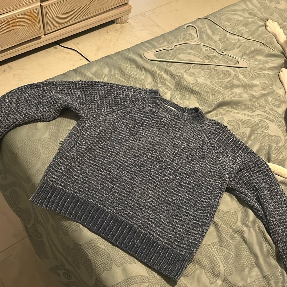 Soft blue neck sweater